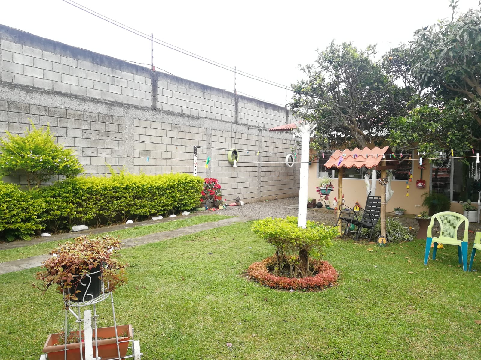Casa a la venta en Heredia, Santo Tomas, Santo Domingo C1221