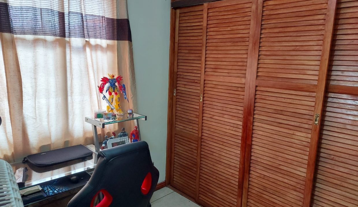 Cuarto1 closet